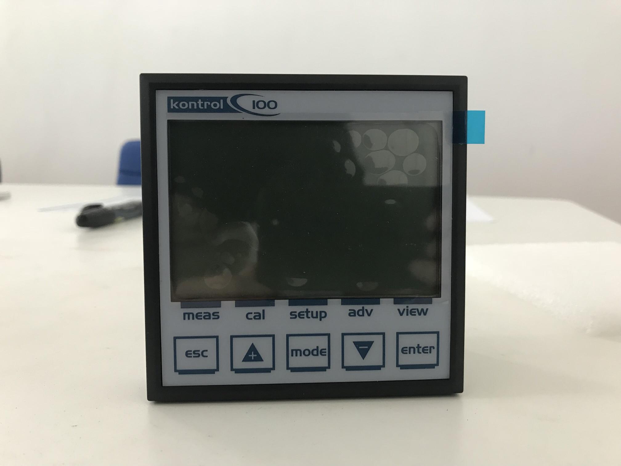 主板：圖像顯示128×64黑白，電源100-240Vac，50/60Hz，5W  外殼：尺寸144×144×42mm            材質(zhì)ABS  防護(hù)等級IP65            兩路繼電器輸出，自動控制計量泵            兩路4-20mA電流輸出，數(shù)據(jù)可連接無線遠(yuǎn)程            MODBUS RTU通訊協(xié)議 RS485 數(shù)據(jù)可上傳、無線遠(yuǎn)程傳輸